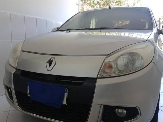 RENAULT SANDERO 1.6 PRIVILÉGE 16V FLEX 4P AUTOMÁTICO RENAULT SANDERO 1.6 PRIVILÉGE 16V FLEX 4P AUTOMÁTICO